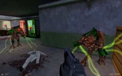 Half-Life 2: The Orange Box screenshot